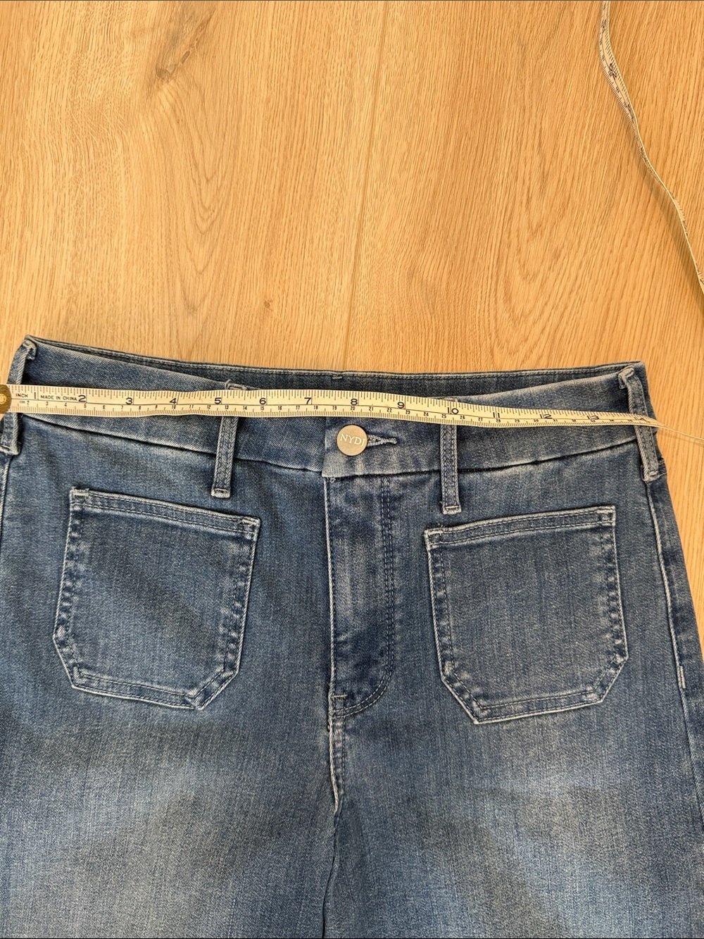 NYDJ Patchie Major Wide Leg Capri Jeans
- Compass - Size 2 - Picture 8 of 12